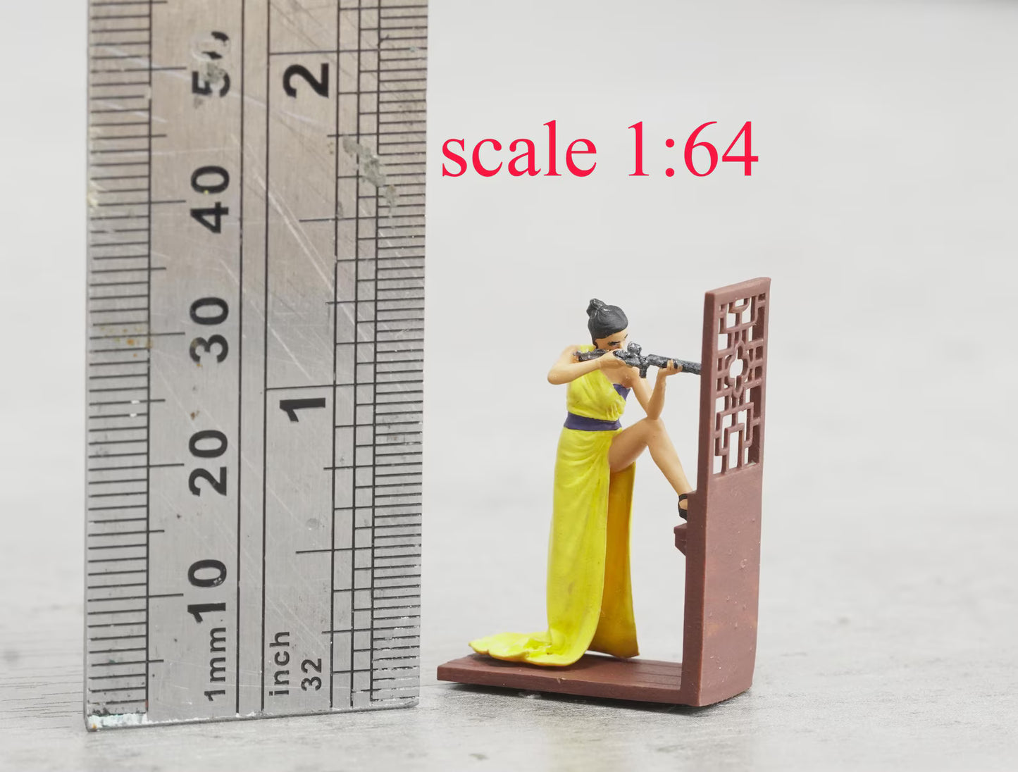 Girl holding gun figure HO 1/64 1/43 1/24 1/18 Scale handpaint high detail O51