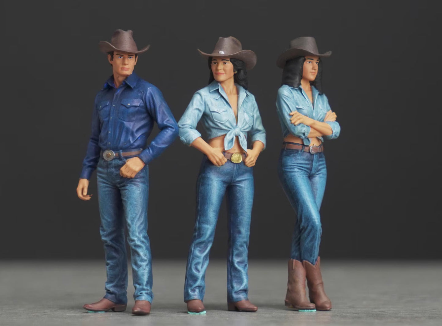 Urban Man figure 1:18 to 1/64 HO scale handpaint high detail