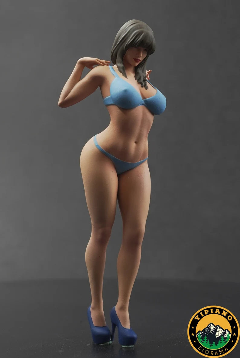 Sexy bikini girl figure handpaint high detail 1:18 to HO scale