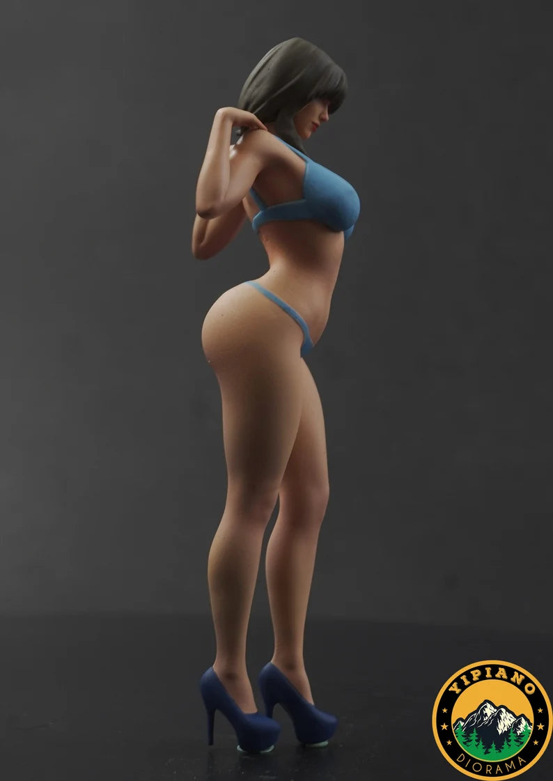 Sexy bikini girl figure handpaint high detail 1:18 to HO scale