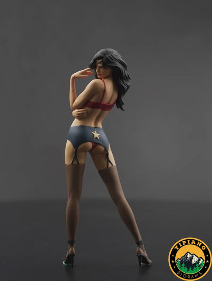 Sexy wonderful girl figure handpaint high detail 1:18 to HO scale