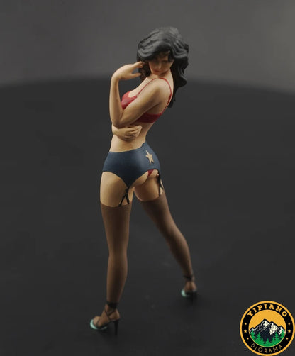 Sexy wonderful girl figure handpaint high detail 1:18 to HO scale