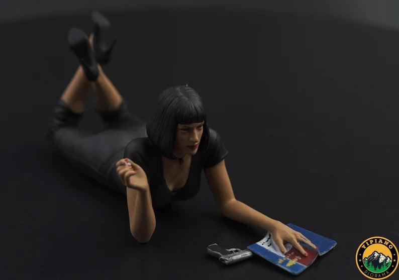 Mia girl figure handpaint high detail 1:18 scale