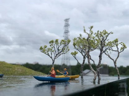 HO & 64 scale Kayak man woman handpaint high detail