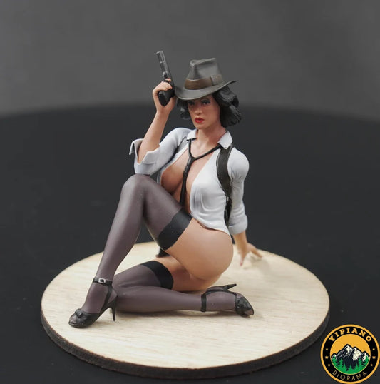 Sexy Noir girl in tavern figure handpaint high detail ALL scale
