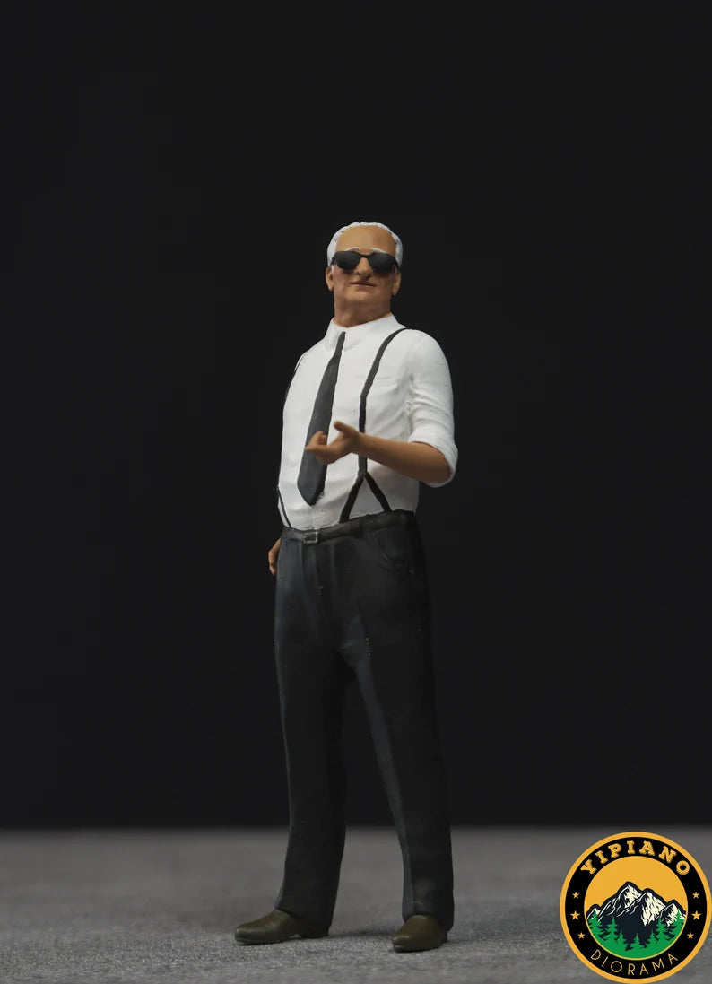 Old man car figure handpaint high detail 1:18 to HO scale