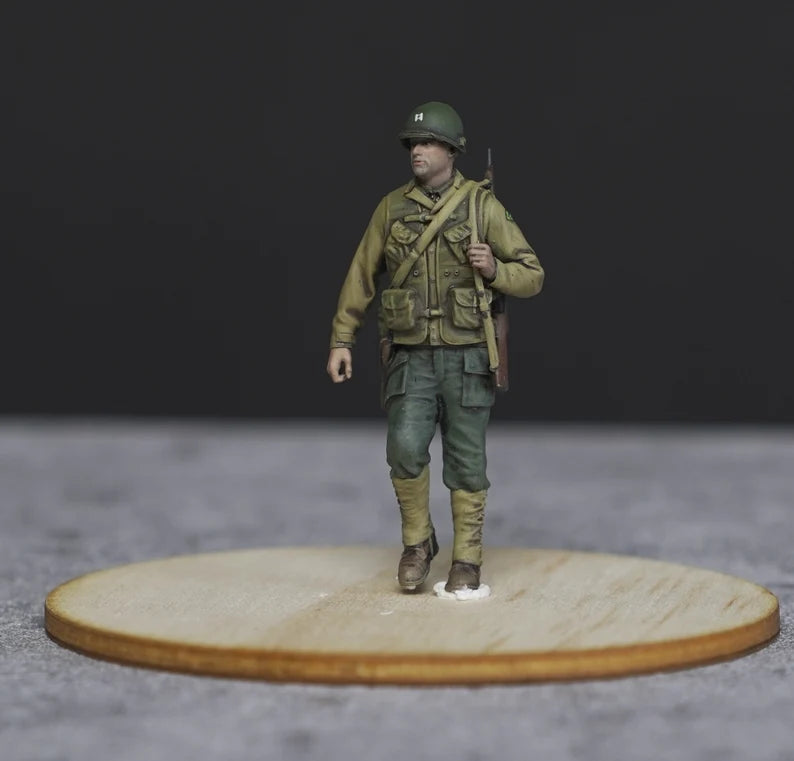 Captain figure 1/35 1/43 1/64 HO scale handpaint high detail
