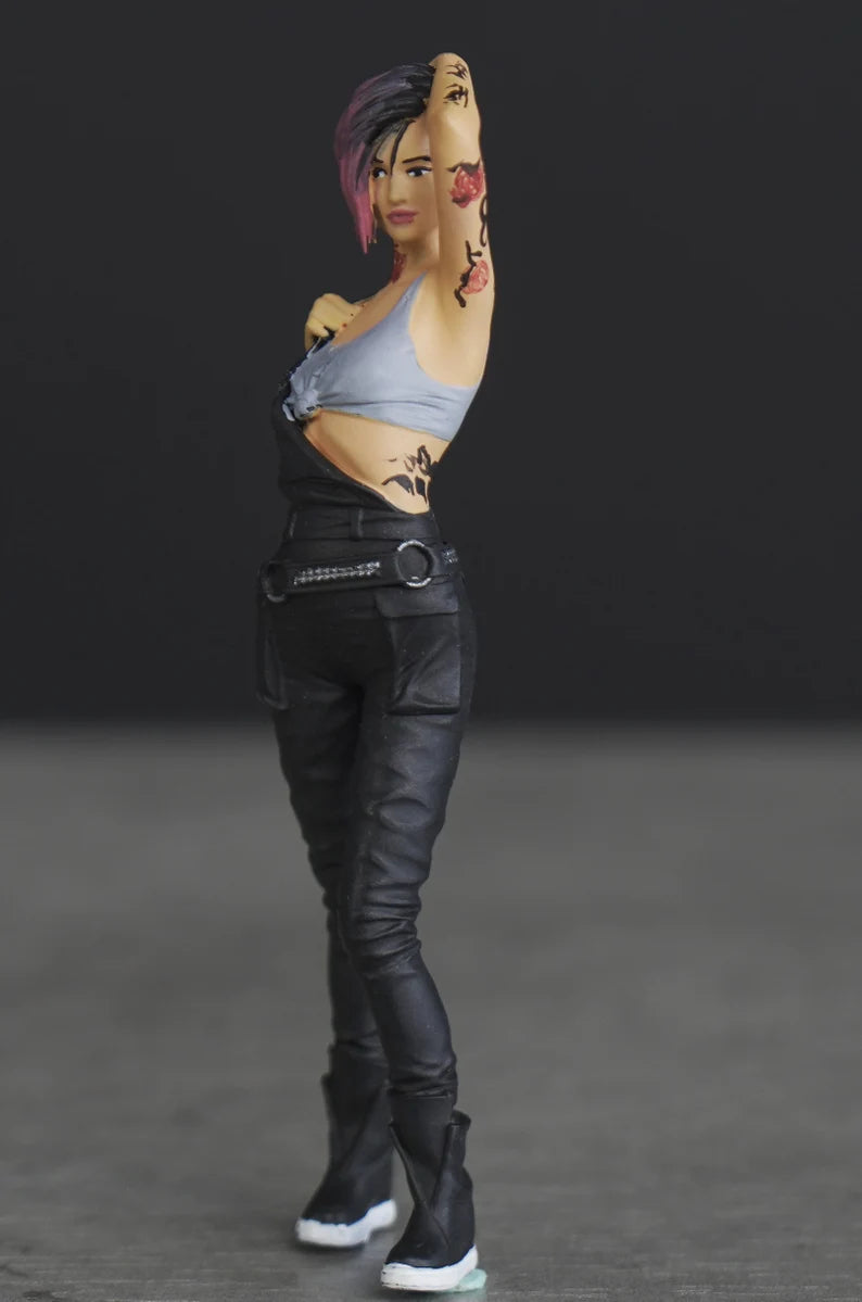Judy Cyber figure (FOR CUSTOM) handpaint high detail 1:18 to HO scale