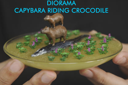 Capybara riding crocodile - Mini diorama on the dish