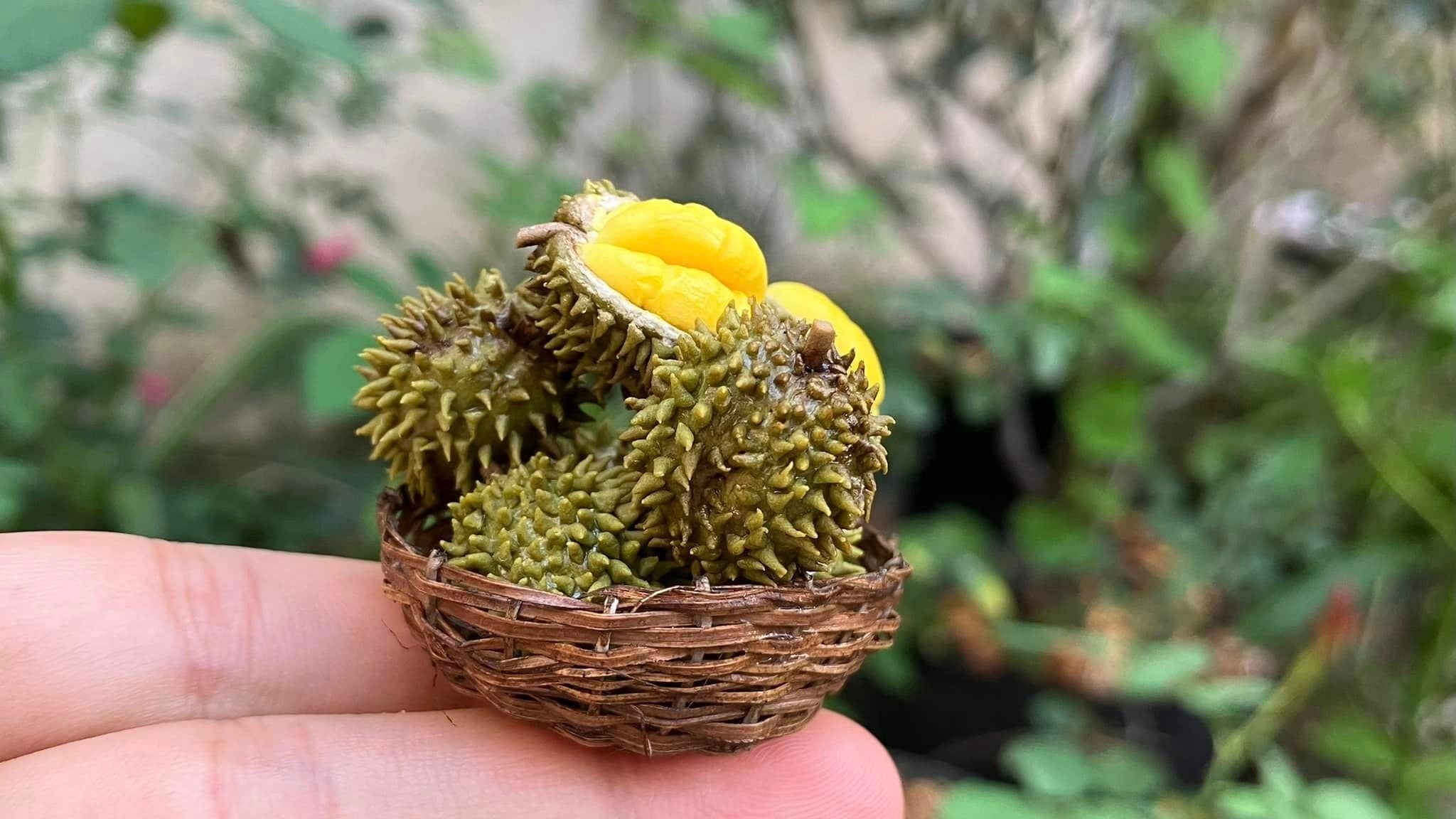 1/12 Durian Miniature Fruit ( WITHOUT bamboo basket)