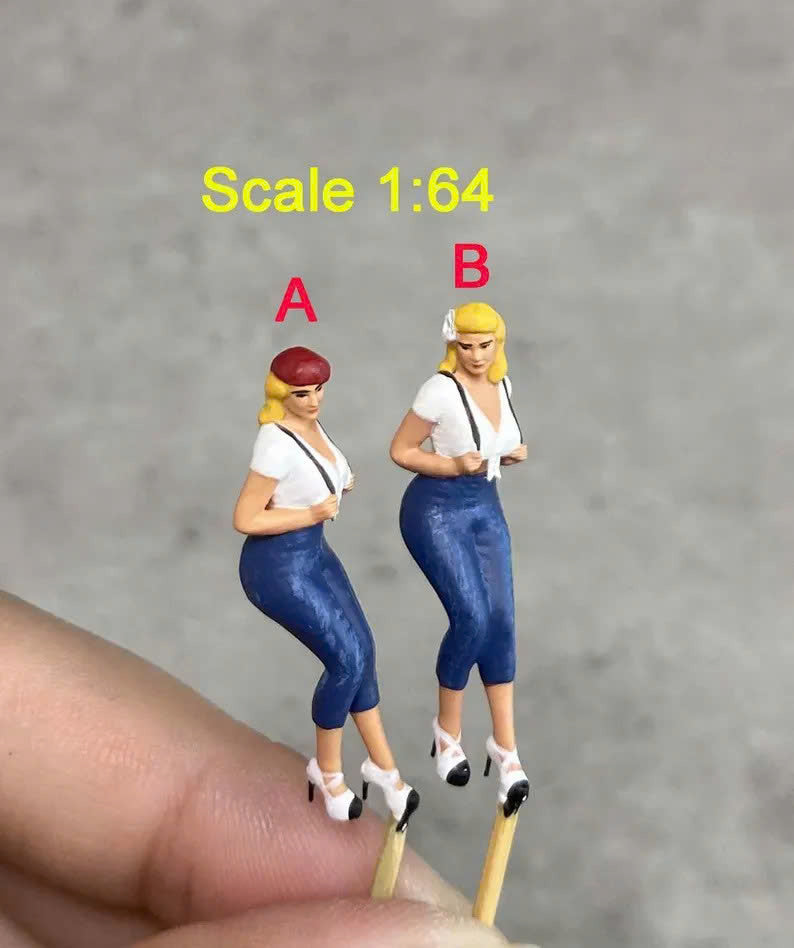 Girl, figurine handpaint high detail 1:18 to HO scale