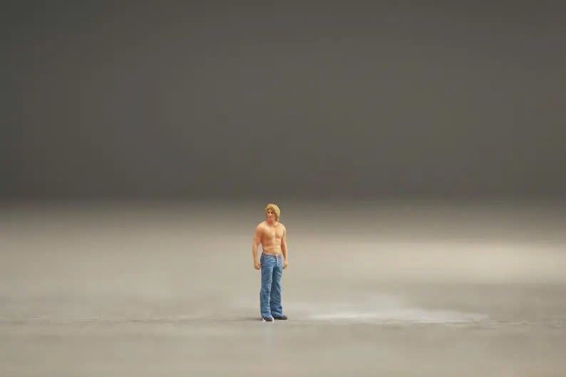 Man figurine handpaint high detail 1:18 to HO scale