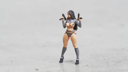 Sexy girl holding gun figure HO 1/64 1/43 1/24 1/18 Scale handpaint high detail